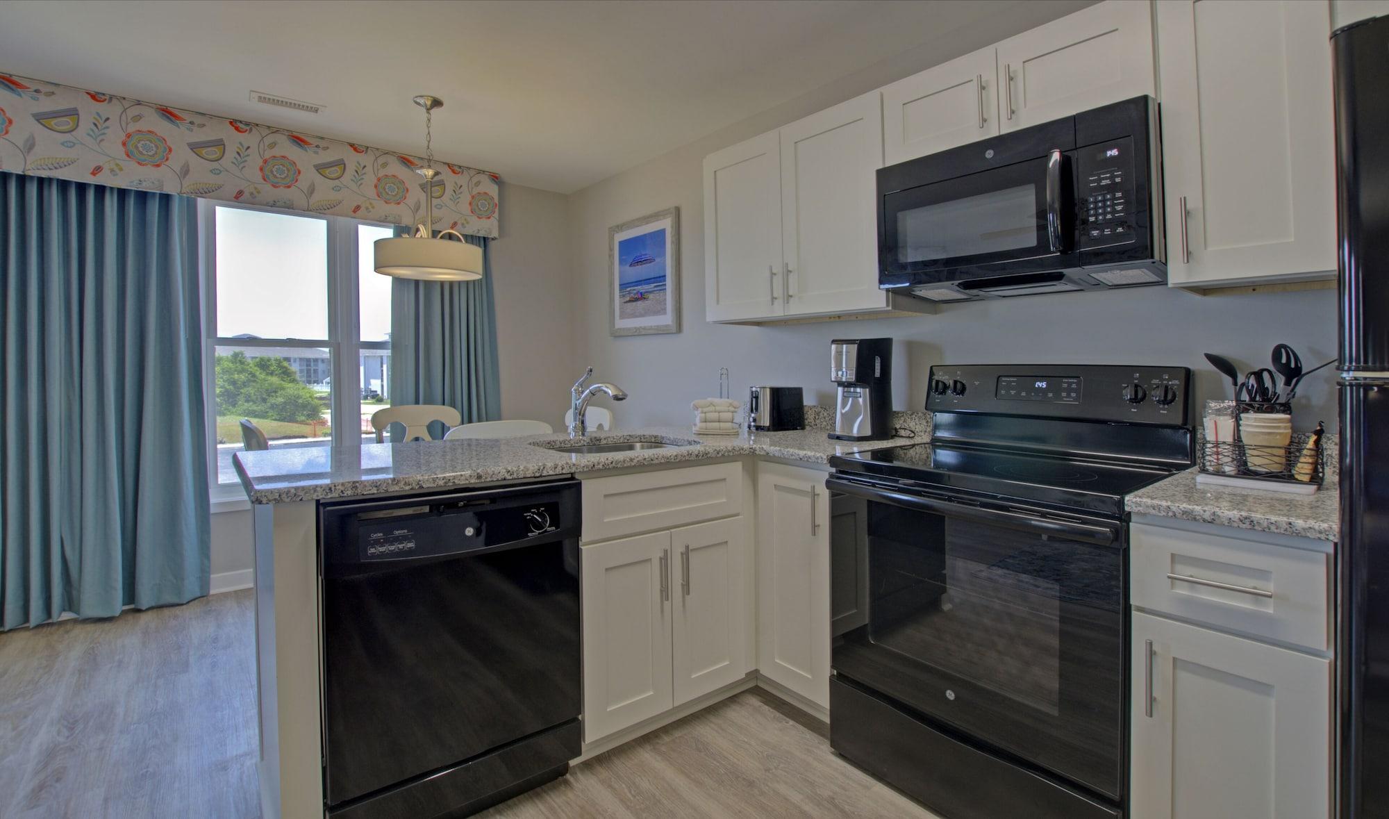 Atlantic Beach Resort, A Ramada By Wyndham Exterior photo